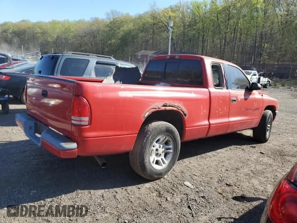 ✅ 2001 Dodge Dakota • VIN: 1B7GL22X01S112217 • Lot: 53625415. Wystawiony na Copart z przebiegiem Nie podano. Bezpłatny archiwum sprzedaży aukcyjnych z USA i szczegółowy raport historii pojazdu na DreamBid. Zdjęcie 3.