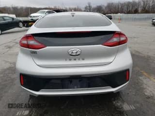 ✅ 2018 Hyundai Ioniq Limited • VIN: KMHC05LC4JU072132 • Lot: 86063544. Wystawiony na Copart z przebiegiem 148 085 mil. Bezpłatny archiwum sprzedaży aukcyjnych z USA i szczegółowy raport historii pojazdu na DreamBid. Zdjęcie 6.