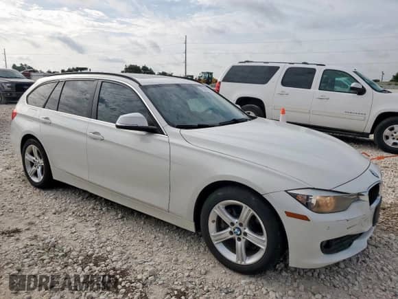 2015 BMW 3 Series 328d xDrive с VIN WBA3K5C53FK301674, выставлен на аукционе Copart как лот 65007325 с пробегом 124 789 миль миль и Списание • Salvage title. История ставок и продаж доступна на DreamBid. Изображение 4.
