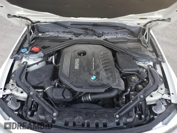 ✅ 2019 BMW 4 Series 440i • VIN: WBA4Z5C5XKEE17045 • Lot: 74325114. Wystawiony na Copart z przebiegiem 82 911 mil. Bezpłatny archiwum sprzedaży aukcyjnych z USA i szczegółowy raport historii pojazdu na DreamBid. Zdjęcie 11.