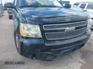 ✅ 2007 Chevrolet Suburban LT • VIN: 3GNFC16017G165602 • Lot: 42680551. Listed on IAAI with 122,310 mi. Free auction sales archive from the USA and detailed vehicle history report at DreamBid. Image 12.