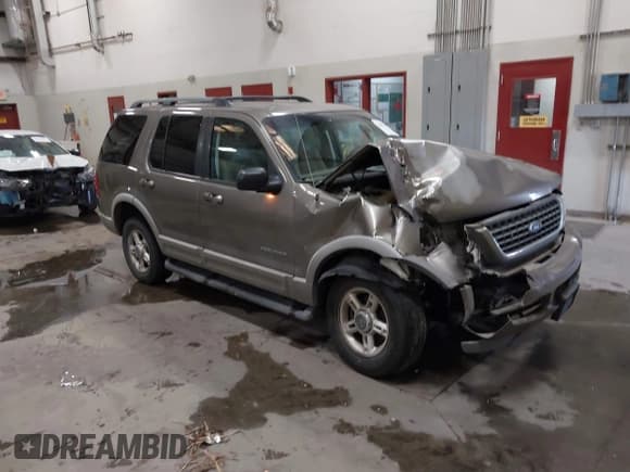 ✅ 2002 Ford Explorer XLT • VIN: 1FMZU73E62ZB66450 • Lot: 42409150. Wystawiony na IAAI z przebiegiem 153 059 mil. Bezpłatny archiwum sprzedaży aukcyjnych z USA i szczegółowy raport historii pojazdu na DreamBid. Zdjęcie 1.
