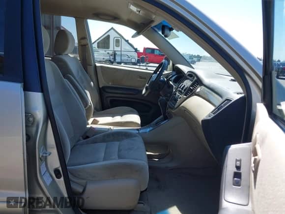 2002 Toyota Highlander с VIN JTEHF21A120096949, выставлен на аукционе IAAI как лот 42755105 с пробегом 173 545 миль миль и . История ставок и продаж доступна на DreamBid. Изображение 5.