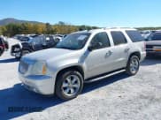 ✅ 2010 GMC Yukon Denali • VIN: 1GKUKEEF7AR202423 • Lot: 43450619. Listed on IAAI with 220,158 mi. Free auction sales archive from the USA and detailed vehicle history report at DreamBid. Image 18.