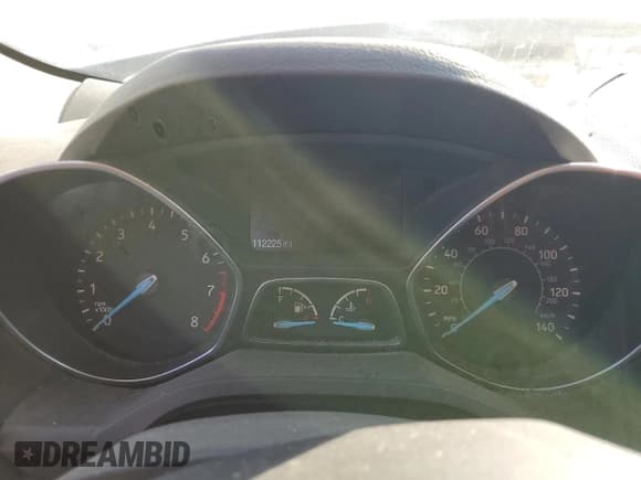 ✅ 2017 Ford Escape Titanium • VIN: 1FMCU0JDXHUA16497 • Lot: 84463635. Wystawiony na Copart z przebiegiem 112 225 mil. Bezpłatny archiwum sprzedaży aukcyjnych z USA i szczegółowy raport historii pojazdu na DreamBid. Zdjęcie 9.