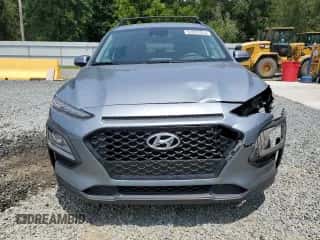 ✅ 2020 Hyundai Kona SEL • VIN: KM8K2CAA7LU473852 • Lot: 62653353. Wystawiony na Copart z przebiegiem 24 411 mil mil. Skorzystaj z bezpłatnego archiwum sprzedaży aukcyjnych z USA i zobacz szczegółowy raport historii pojazdu na DreamBid. Zdjęcie 5.
