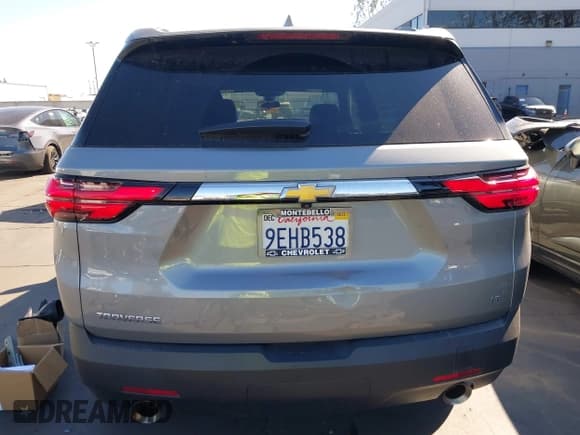 ✅ 2023 Chevrolet Traverse LT Cloth • VIN: 1GNERGKW4PJ167317 • Lot: 43365152. Listed on IAAI with 61,449 mi. Free auction sales archive from the USA and detailed vehicle history report at DreamBid. Image 17.