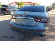 ✅ 2019 Nissan Maxima Platinum • VIN: 1N4AA6AV2KC368489 • Lot: 43454873. Wystawiony na IAAI z przebiegiem 62 328 mil. Bezpłatny archiwum sprzedaży aukcyjnych z USA i szczegółowy raport historii pojazdu na DreamBid. Zdjęcie 17.