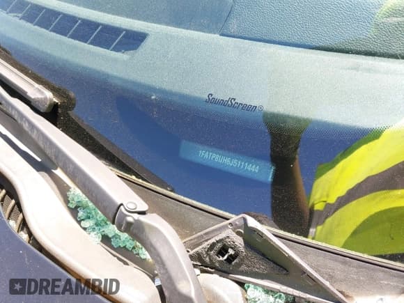 ✅ 2018 Ford Mustang EcoBoost Premium • VIN: 1FATP8UH6J5111444 • Lot: 42321788. Wystawiony na IAAI z przebiegiem 35 261 mil. Bezpłatny archiwum sprzedaży aukcyjnych z USA i szczegółowy raport historii pojazdu na DreamBid. Zdjęcie 9.