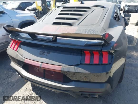 ✅ 2024 Ford Mustang GT • VIN: 1FA6P8CF9R5424402 • Lot: 42889162. Listed on IAAI with 9,269 mi. Free auction sales archive from the USA and detailed vehicle history report at DreamBid. Image 17.