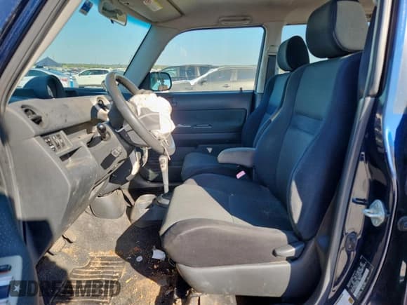 ✅ 2006 Scion xB • VIN: JTLKT324664078421 • Лот: 85499045. Опубликован ранее на Copart с пробегом 175 410 миль. Бесплатный доступ к архиву аукционных продаж из США и подробный отчёт об истории автомобиля на DreamBid. Изображение 7.