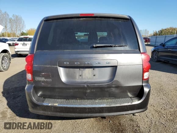 ✅ 2015 Dodge Grand Caravan SE • VIN: 2C4RDGBG7FR515381 • Lot: 85889625. Wystawiony na Copart z przebiegiem 182 608 mil. Bezpłatny archiwum sprzedaży aukcyjnych z USA i szczegółowy raport historii pojazdu na DreamBid. Zdjęcie 6.