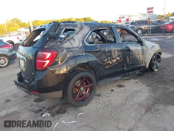 ✅ 2017 Chevrolet Equinox LT • VIN: 2GNFLFEKXH6260253 • Lot: 43371035. Listed on IAAI with Not provided. Free auction sales archive from the USA and detailed vehicle history report at DreamBid. Image 4.