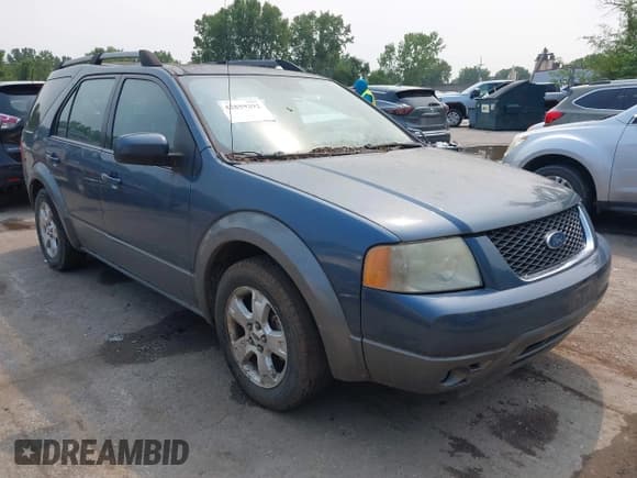 ✅ 2005 Ford Freestyle SEL • VIN: 1FMZK05155GA37767 • Лот: 42859292. Опубликован ранее на IAAI с пробегом 246 108 миль. Бесплатный доступ к архиву аукционных продаж из США и подробный отчёт об истории автомобиля на DreamBid. Изображение 1.