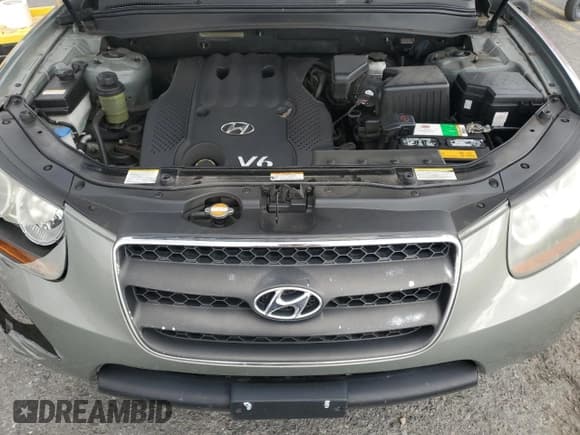 ✅ 2007 Hyundai Santa Fe GLS • VIN: 5NMSG73D27H104947 • Lot: 90691985. Listed on Copart with 89,054 mi. Free auction sales archive from the USA and detailed vehicle history report at DreamBid. Image 12.