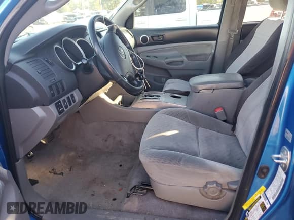 ✅ 2009 Toyota Tacoma PreRunner • VIN: 3TMKU72N49M021104 • Lot: 87045015. Wystawiony na Copart z przebiegiem 119 278 mil. Bezpłatny archiwum sprzedaży aukcyjnych z USA i szczegółowy raport historii pojazdu na DreamBid. Zdjęcie 7.