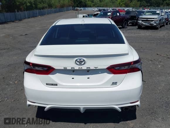 2021 Toyota Camry SE with VIN 4T1G11BKXMU023943, listed as a IAAI auction lot 42600515 with 70,445 mi miles and . Bid and sale history available at DreamBid. Image 16.