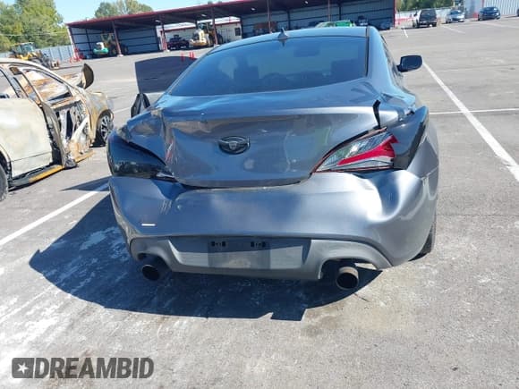 ✅ 2015 Hyundai Genesis Coupe Ultimate • VIN: KMHHU6KJ7FU125042 • Lot: 43406052. Wystawiony na IAAI z przebiegiem 115 252 mil. Bezpłatny archiwum sprzedaży aukcyjnych z USA i szczegółowy raport historii pojazdu na DreamBid. Zdjęcie 16.
