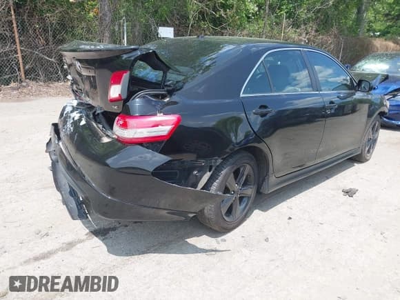 ✅ 2011 Toyota Camry LE • VIN: 4T1BK3EK7BU118956 • Lot: 42382335. Listed on IAAI with 192,725 mi. Free auction sales archive from the USA and detailed vehicle history report at DreamBid. Image 4.