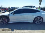 ✅ 2021 Audi RS 7 • VIN: WUAPCBF24MN900891 • Лот: 42260367. Опубликован ранее на IAAI с пробегом 54 327 миль. Бесплатный доступ к архиву аукционных продаж из США и подробный отчёт об истории автомобиля на DreamBid. Изображение 15.