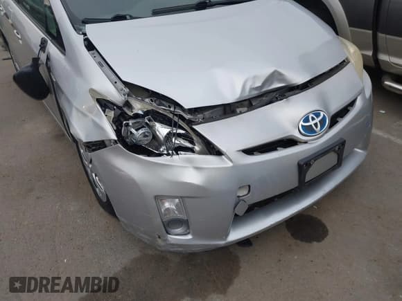 ✅ 2010 Toyota Prius III • VIN: JTDKN3DUXA0082510 • Lot: 43667824. Wystawiony na IAAI z przebiegiem 208 368 mil. Bezpłatny archiwum sprzedaży aukcyjnych z USA i szczegółowy raport historii pojazdu na DreamBid. Zdjęcie 6.