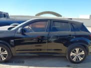 ✅ 2020 Mitsubishi Outlander ES • VIN: JA4AP3AU6LU030940 • Lot: 43586817. Listed on IAAI with 105,413 mi. Free auction sales archive from the USA and detailed vehicle history report at DreamBid. Image 15.