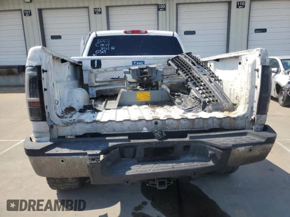 ✅ 2007 Chevrolet Silverado 2500HD 2LT • VIN: 1GCHK23667F540369 • Лот: 65049255. Опубликован ранее на Copart с пробегом 278 875 миль. Бесплатный доступ к архиву аукционных продаж из США и подробный отчёт об истории автомобиля на DreamBid. Изображение 6.