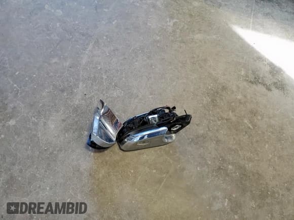 ✅ 2017 Lincoln MKZ Reserve • VIN: 3LN6L5E96HR605296 • Lot: 91032705. Wystawiony na Copart z przebiegiem 143 023 mil. Bezpłatny archiwum sprzedaży aukcyjnych z USA i szczegółowy raport historii pojazdu na DreamBid. Zdjęcie 12.