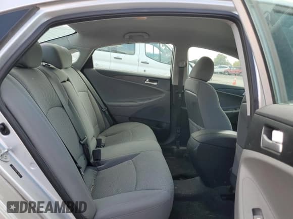 ✅ 2013 Hyundai Sonata GLS • VIN: 5NPEB4AC8DH700020 • Lot: 72547584. Listed on Copart with 71,684 mi. Free auction sales archive from the USA and detailed vehicle history report at DreamBid. Image 10.