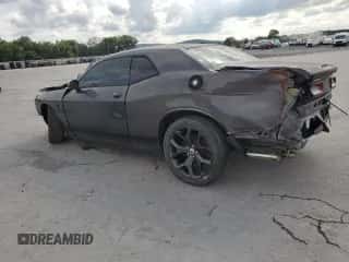 2017 Dodge Challenger SXT Plus z VIN 2C3CDZAG5HH659463, wystawiony jako Copart lot #82041655 z przebiegiem 39 084 mil mil oraz Szkoda całkowita • Salvage title. Historia ofert i sprzedaży dostępna na DreamBid. Obrazek 2.