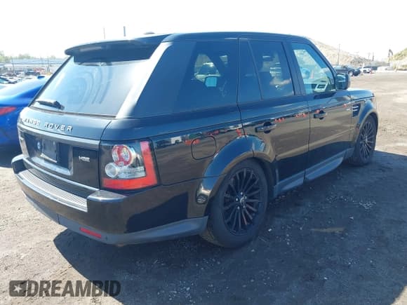✅ 2013 Land Rover Range Rover Sport HSE • VIN: SALSF2D48DA805463 • Лот: 43243981. Опубликован ранее на IAAI с пробегом 157 712 миль. Бесплатный доступ к архиву аукционных продаж из США и подробный отчёт об истории автомобиля на DreamBid. Изображение 4.