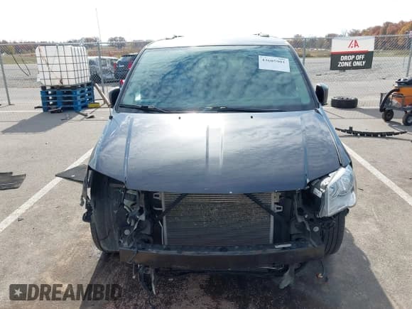 ✅ 2016 Chrysler Town & Country Touring • VIN: 2C4RC1BG8GR149769 • Лот: 43605901. Опубликован ранее на IAAI с пробегом 129 891 миль. Бесплатный доступ к архиву аукционных продаж из США и подробный отчёт об истории автомобиля на DreamBid. Изображение 13.