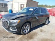 ✅ 2020 Audi Q3 Premium • VIN: WA1AECF39L1022788 • Lot: 40698511. Wystawiony na IAAI z przebiegiem 88 405 mil. Bezpłatny archiwum sprzedaży aukcyjnych z USA i szczegółowy raport historii pojazdu na DreamBid. Zdjęcie 2.