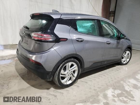 2023 Chevrolet Bolt EV 1LT z VIN 1G1FW6S0XP4125138, wystawiony jako Copart lot #82128693 z przebiegiem 28 492 mil mil oraz . Historia ofert i sprzedaży dostępna na DreamBid. Obrazek 3.