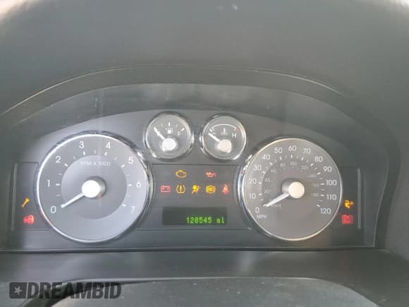 ✅ 2009 Mercury Milan • VIN: 3MEHM07Z79R618617 • Lot: 62415275. Listed on Copart with 120,545 mi. Free auction sales archive from the USA and detailed vehicle history report at DreamBid. Image 9.