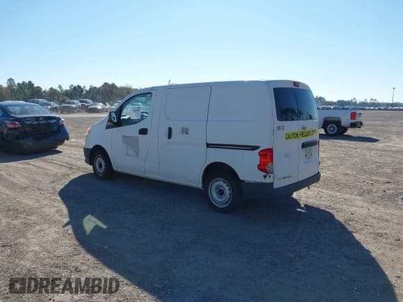 ✅ 2017 Chevrolet City Express Cargo LS • VIN: 3N63M0YN6HK695121 • Lot: 43602987. Wystawiony na IAAI z przebiegiem 69 092 mil. Bezpłatny archiwum sprzedaży aukcyjnych z USA i szczegółowy raport historii pojazdu na DreamBid. Zdjęcie 3.