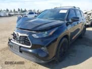 ✅ 2023 Toyota Highlander L • VIN: 5TDKDRAH8PS501182 • Lot: 43652688. Listed on IAAI with 57,375 mi. Free auction sales archive from the USA and detailed vehicle history report at DreamBid. Image 2.