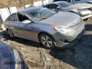 ✅ 2013 Hyundai Sonata • VIN: KMHEC4A44DA084101 • Лот: 90828265. Опубликован ранее на Copart с пробегом 237 239 миль. Бесплатный доступ к архиву аукционных продаж из США и подробный отчёт об истории автомобиля на DreamBid. Изображение 4.