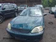 ✅ 2000 Honda Civic DX • VIN: 1HGEJ6226YL111877 • Lot: 42962694. Wystawiony na IAAI z przebiegiem 260 978 mil. Bezpłatny archiwum sprzedaży aukcyjnych z USA i szczegółowy raport historii pojazdu na DreamBid. Zdjęcie 6.