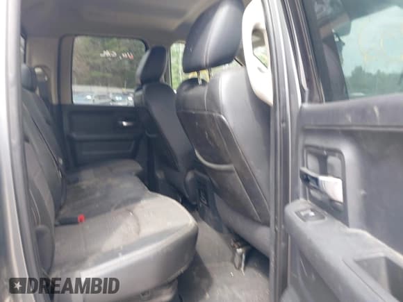 ✅ 2010 Dodge 1500 Laramie • VIN: 1D7RV1GT8AS186672 • Lot: 41456072. Wystawiony na IAAI z przebiegiem 207 659 mil. Bezpłatny archiwum sprzedaży aukcyjnych z USA i szczegółowy raport historii pojazdu na DreamBid. Zdjęcie 8.