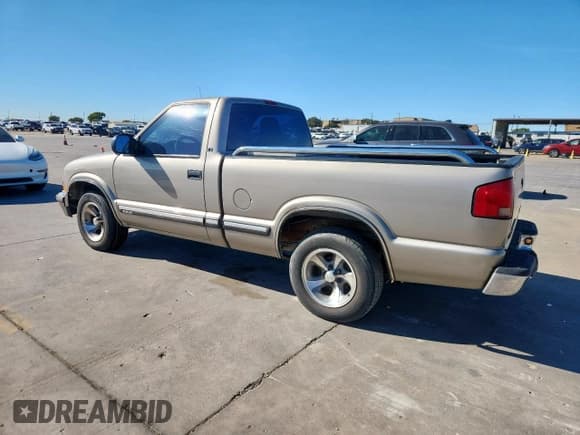 ✅ 2000 Chevrolet S-10 • VIN: 1GCCS14W1YK225426 • Лот: 91910725. Опубликован ранее на Copart с пробегом 124 057 миль. Бесплатный доступ к архиву аукционных продаж из США и подробный отчёт об истории автомобиля на DreamBid. Изображение 2.