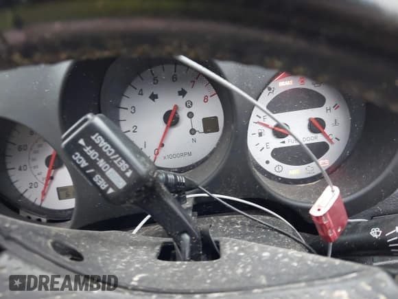 ✅ 2002 Toyota MR2 • VIN: JTDFR320720045244 • Лот: 40486938. Опубликован ранее на IAAI с пробегом 61 802 миль. Бесплатный доступ к архиву аукционных продаж из США и подробный отчёт об истории автомобиля на DreamBid. Изображение 16.