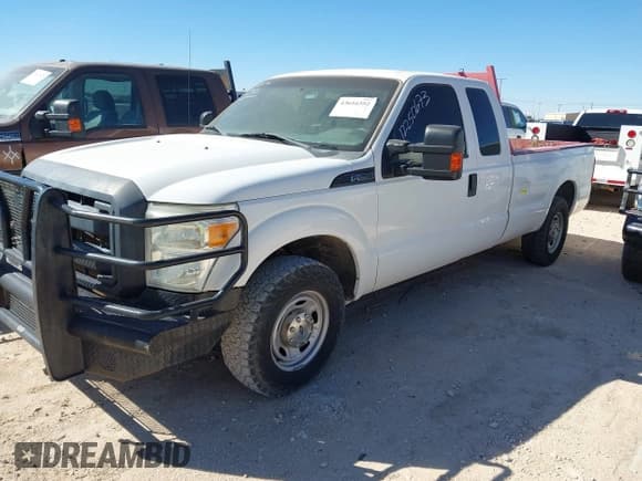 ✅ 2014 Ford F-250 XL • VIN: 1FT7X2A63EEA80705 • Lot: 43616552. Listed on IAAI with Not provided. Free auction sales archive from the USA and detailed vehicle history report at DreamBid. Image 2.