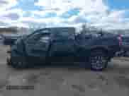 2021 Chevrolet Silverado 1500 LT z VIN 3GCUYDED2MG216172, wystawiony jako IAAI lot #41971293 z przebiegiem Nie podano mil oraz . Historia ofert i sprzedaży dostępna na DreamBid. Obrazek 13.