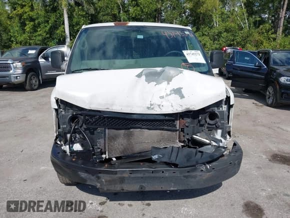 ✅ 2008 Chevrolet Express Cargo • VIN: 1GCGG25C481140941 • Lot: 43745272. Listed on IAAI with 373,799 mi. Free auction sales archive from the USA and detailed vehicle history report at DreamBid. Image 6.