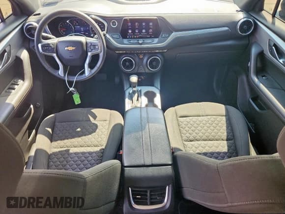 ✅ 2022 Chevrolet Blazer LT • VIN: 3GNKBCR45NS156004 • Lot: 81885995. Wystawiony na Copart z przebiegiem 57 720 mil. Bezpłatny archiwum sprzedaży aukcyjnych z USA i szczegółowy raport historii pojazdu na DreamBid. Zdjęcie 8.