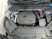 ✅ 2018 Volvo XC90 Momentum • VIN: YV4A22PK7J1385437 • Лот: 90728595. Опубликован ранее на Copart с пробегом 76 123 миль. Бесплатный доступ к архиву аукционных продаж из США и подробный отчёт об истории автомобиля на DreamBid. Изображение 17.