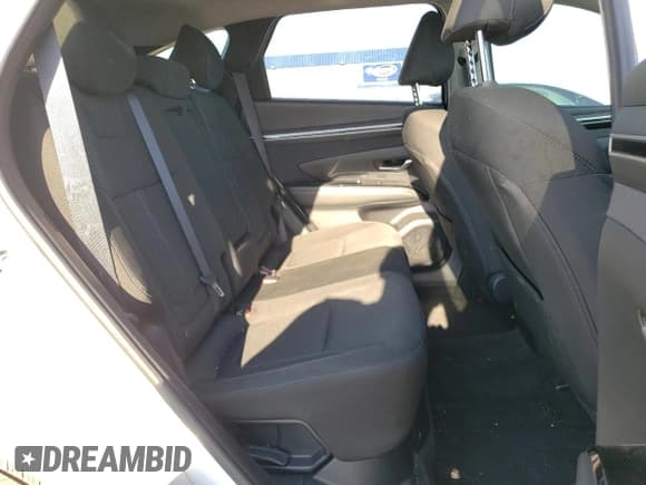 ✅ 2022 Hyundai Tucson SEL Convenience • VIN: KM8JFCA11NU045617 • Lot: 68846124. Wystawiony na Copart z przebiegiem 32 918 mil. Bezpłatny archiwum sprzedaży aukcyjnych z USA i szczegółowy raport historii pojazdu na DreamBid. Zdjęcie 11.