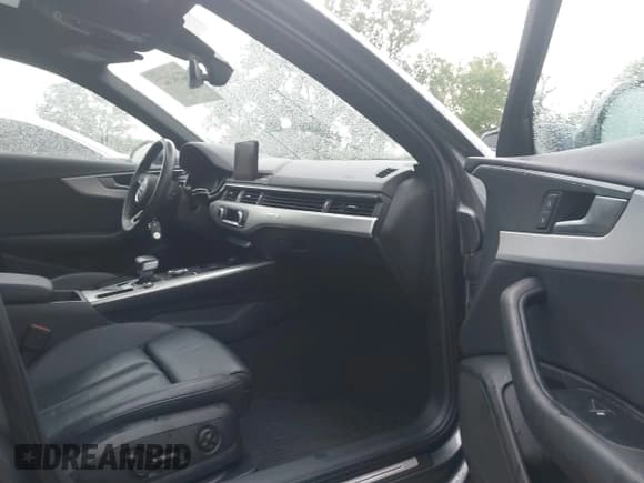 ✅ 2019 Audi A4 Premium • VIN: WAUDNAF4XKA022830 • Lot: 42365339. Listed on IAAI with 95,693 mi. Free auction sales archive from the USA and detailed vehicle history report at DreamBid. Image 5.