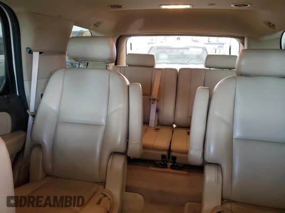 ✅ 2009 GMC Yukon Denali • VIN: 1GKFK03279R258773 • Лот: 68915035. Опубликован ранее на Copart с пробегом 165 145 миль. Бесплатный доступ к архиву аукционных продаж из США и подробный отчёт об истории автомобиля на DreamBid. Изображение 10.